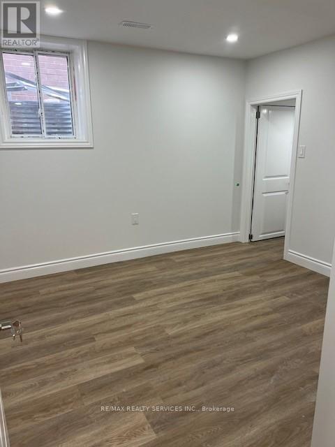 Building Photo - 920 Tartan Ct