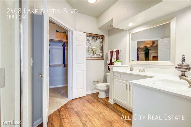 Foto del edificio - 2408 Lake Austin Blvd