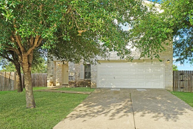 Building Photo - 111 Hays Forest Cove