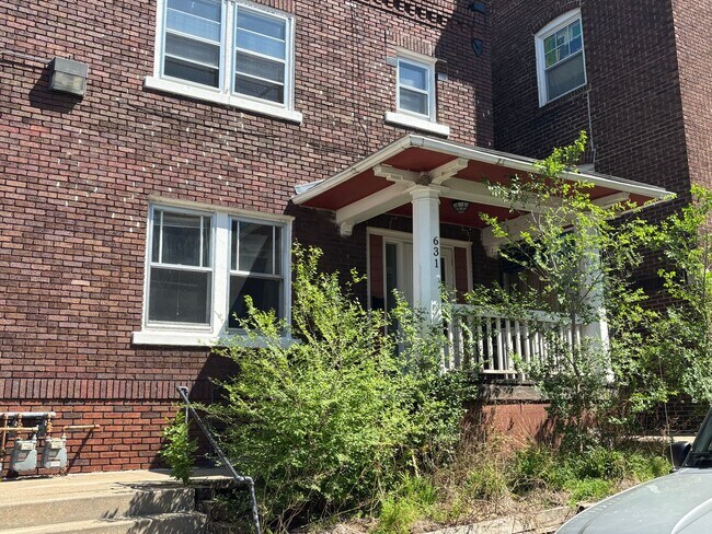 Foto del edificio - Harrises REO 631 S 19th Ave LLC (629/631 S 19th)