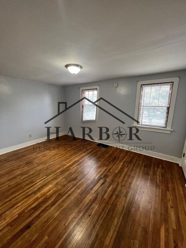 Foto del edificio - 508 9th Ave SW