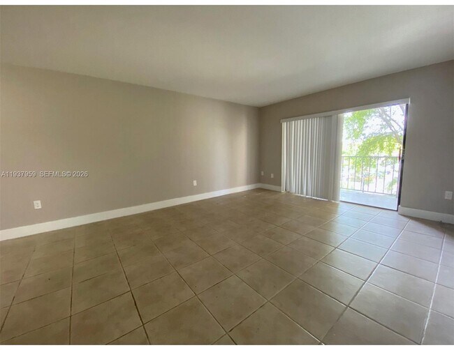 Foto del edificio - 10431 N Kendall Dr