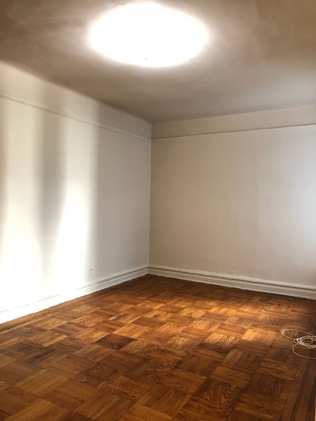 Building Photo - 1314 Ocean Pkwy