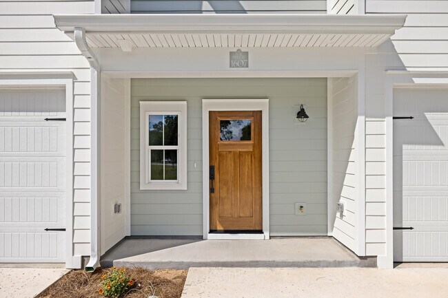 Building Photo - 1605 Beckett Blvd