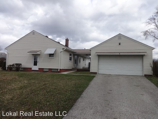 Building Photo - 2 br, 1 bath House - 4527 E. Frontenac