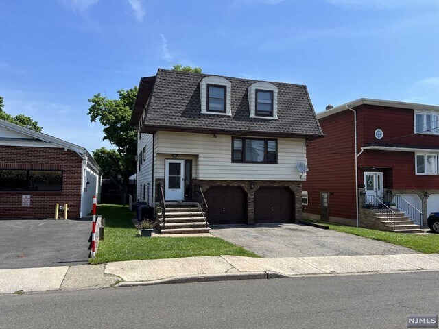 Primary Photo - 133 Washington St