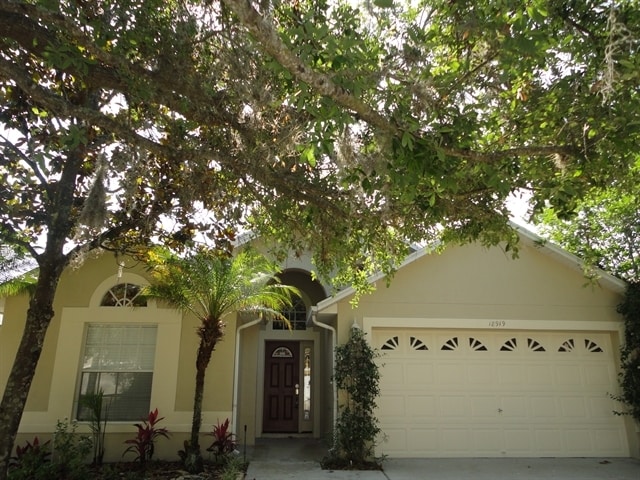 Foto principal - 18919 Bellflower Rd