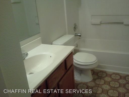 Building Photo - 135 Hardie Ln