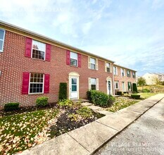 Building Photo - 464 Tanglewood Ln