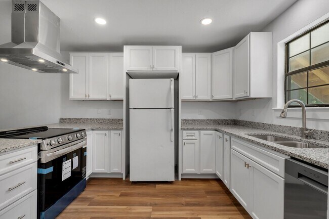 Foto del edificio - 2956 Woodrich Dr