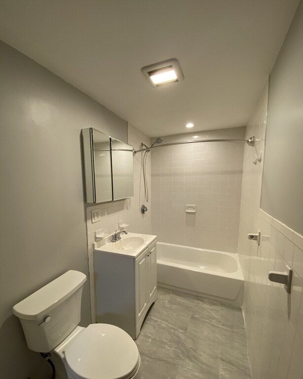 Foto del edificio - 429 Medford St
