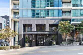 Building Photo - 401 Harrison St