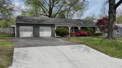 Building Photo - 5516 W 70th St