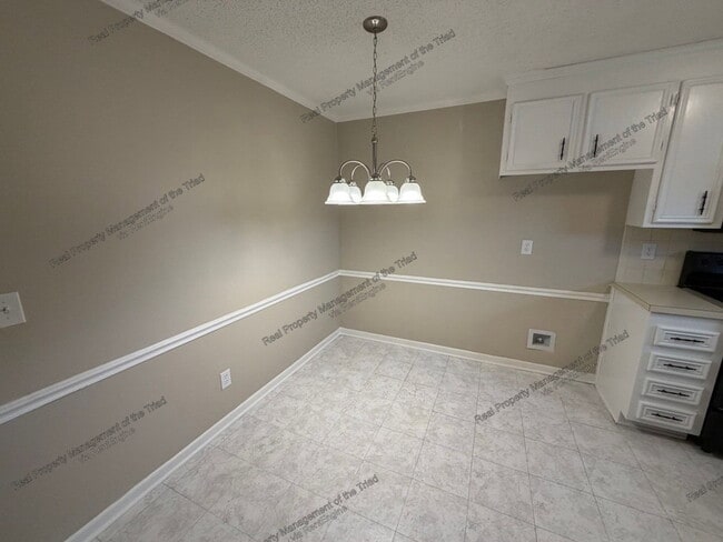 Building Photo - 243 Olde Vineyard Ct