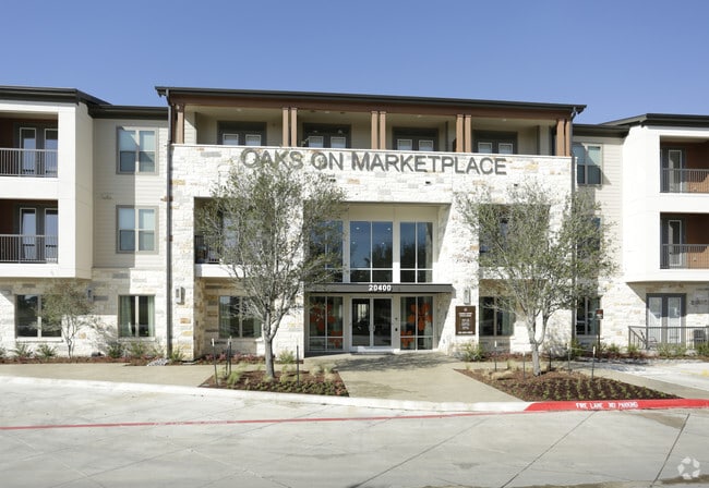 Building Photo - Axis Marketplace