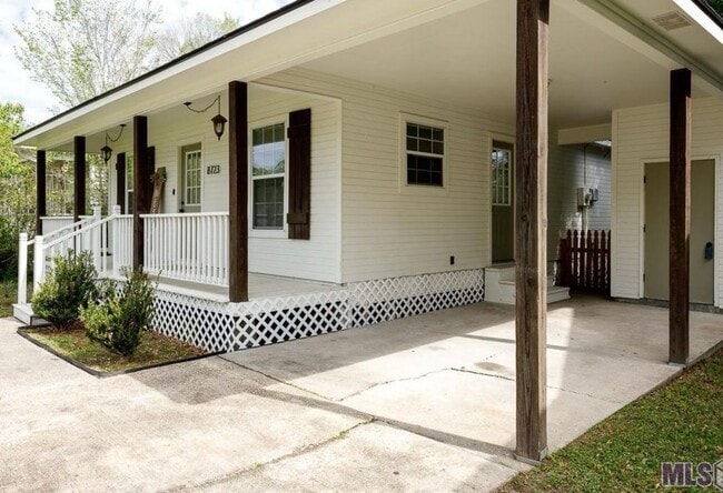 Building Photo - 8723 Aspen Ct