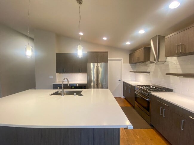 Building Photo - Charming Home for Rent in Shoreline