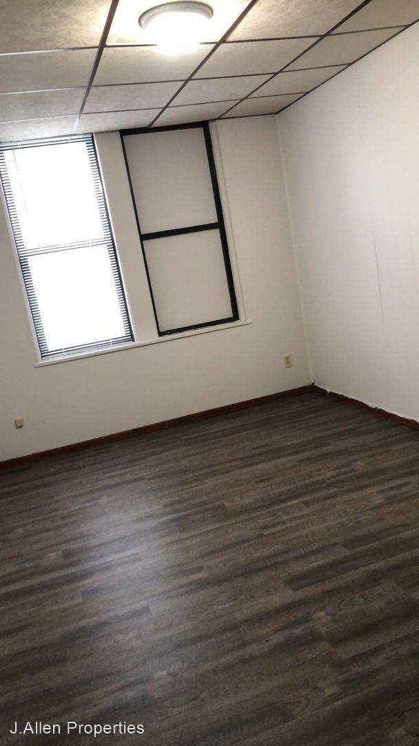Building Photo - 311 N 12th St