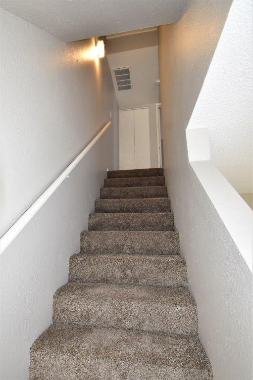 Foto del edificio - 2426 E Waltann Ln