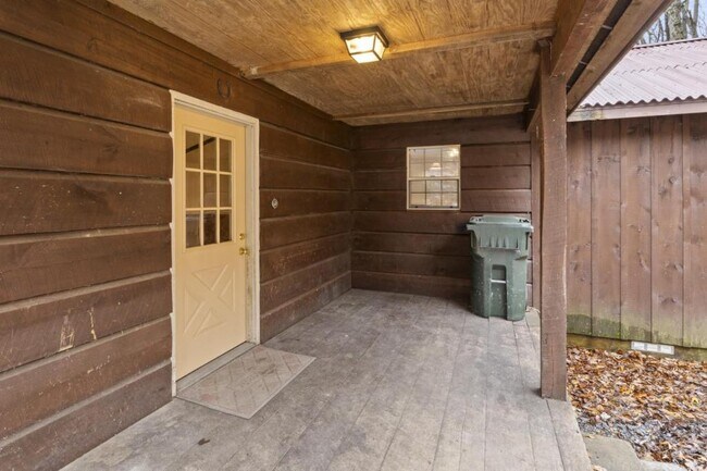 Building Photo - 380 Fox Run Lane