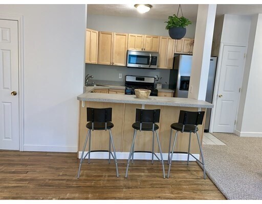 Foto del edificio - 280 Western Ave