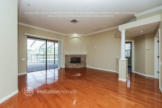 Foto del edificio - 4443 Bardsdale Dr