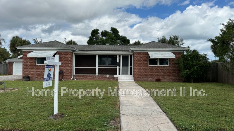Primary Photo - 1205 Wellington St