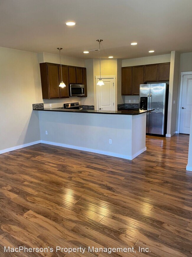 Building Photo - 3 br, 2.5 bath House - 3214 139th Pl SE