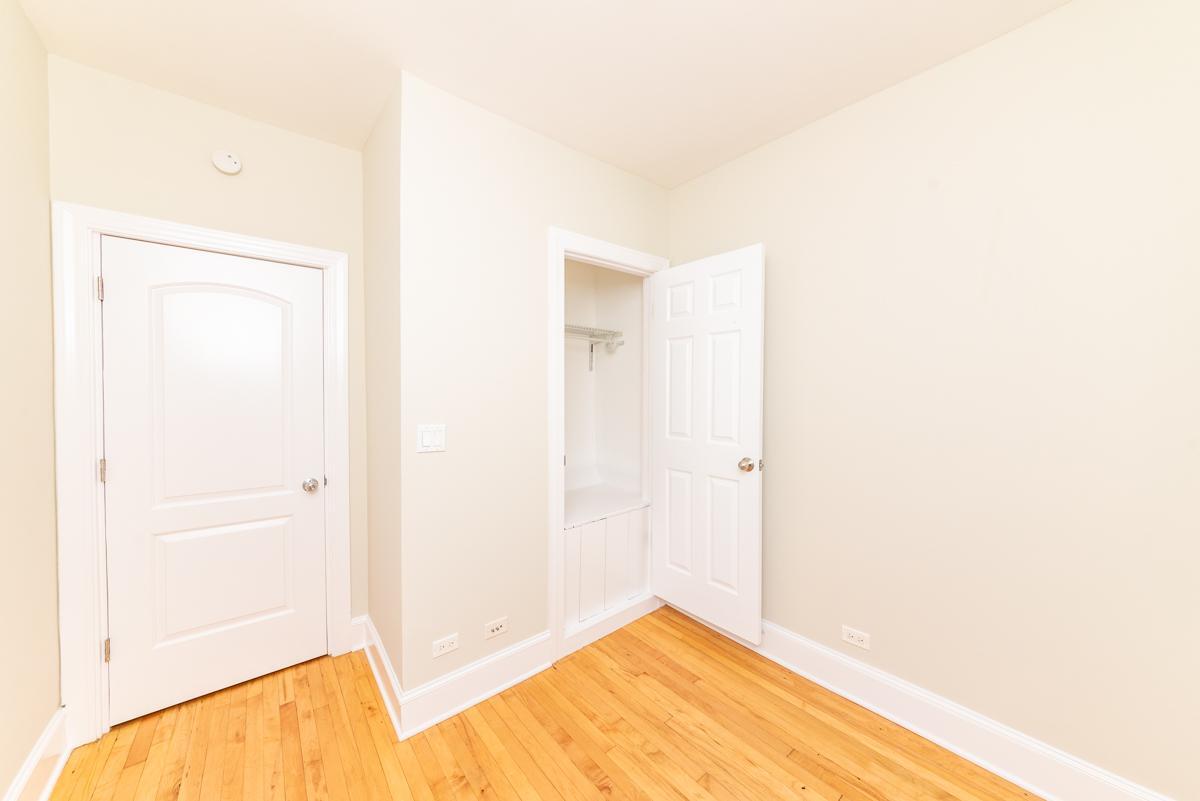 Foto principal - 2 bedroom in Chicago IL 60647