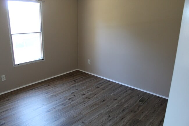 Foto del edificio - 4797 Briar Ct