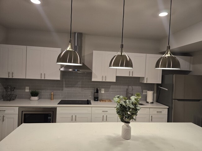 Building Photo - 9902 Obin Ln