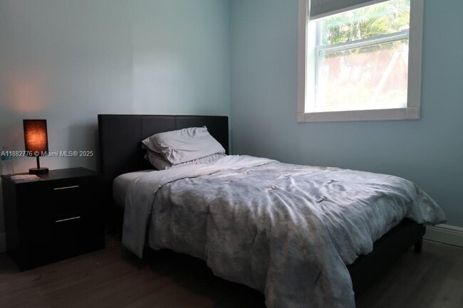 Foto del edificio - 1336 NW 38th St