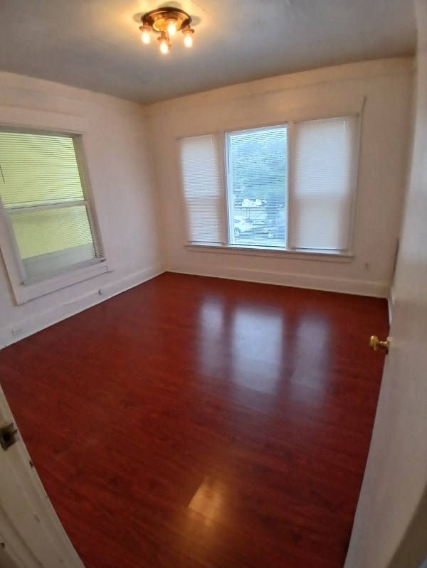 Building Photo - 1703 12th Ave