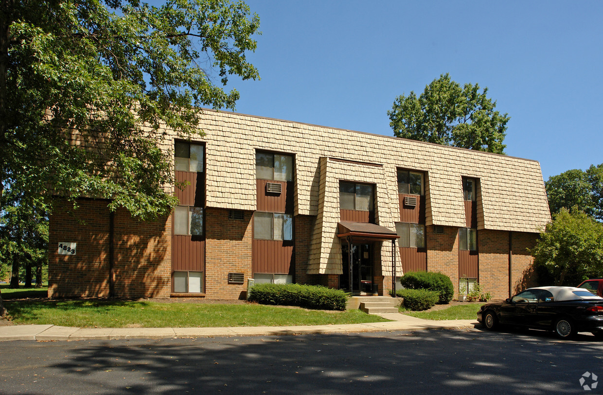 Primary Photo - Westchester Apartments