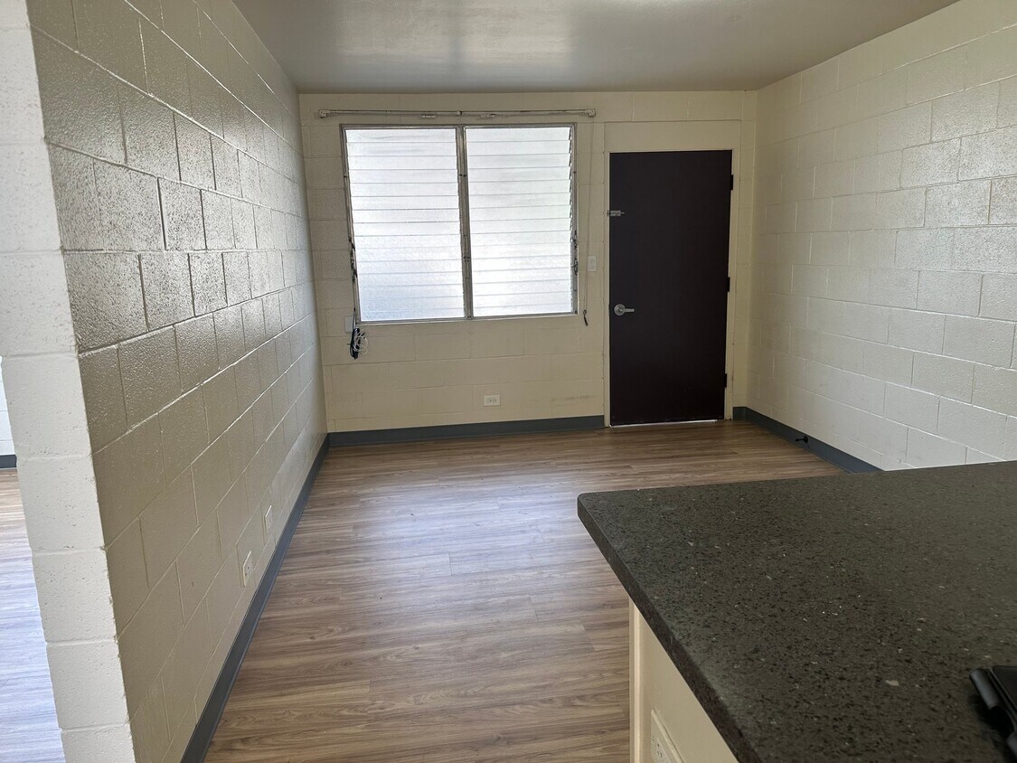 Foto del edificio - 745 Makaleka Ave