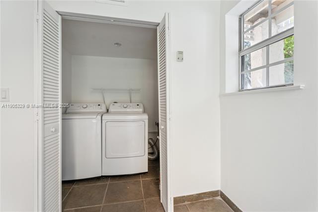 Foto del edificio - 1231 Ferdinand St