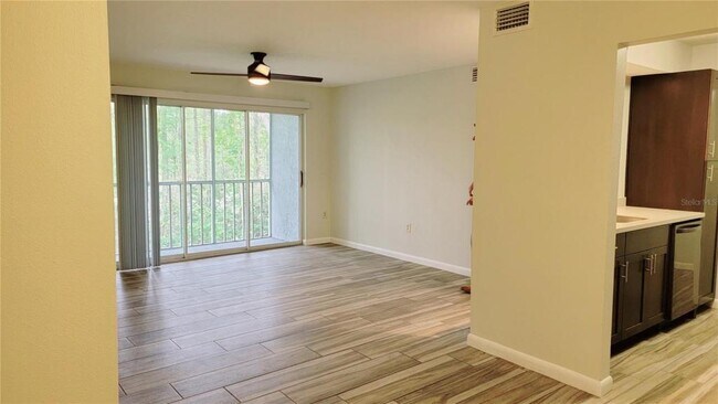 Building Photo - 12135 Fox Chase Dr, h2