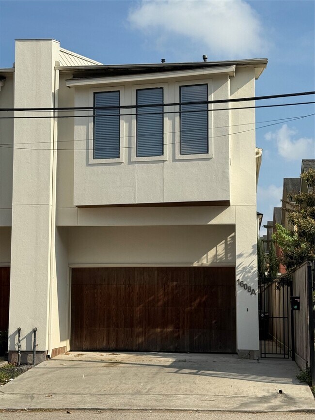 Building Photo - 1608 Patterson St