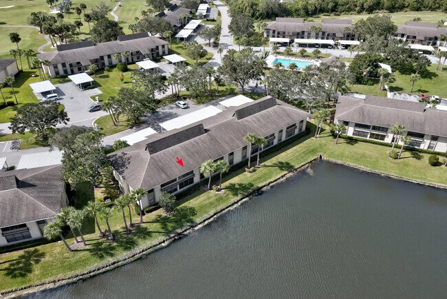 Building Photo - 33 Plantation Dr