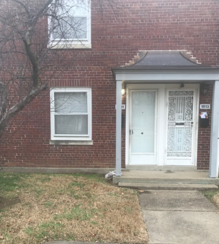 Primary Photo - 1811 La Salle Pl