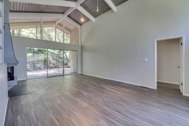 Building Photo - Upper Mandeville Canyon - Stunning Oasis