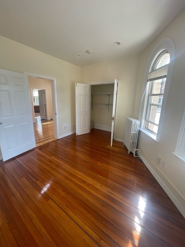 Foto del edificio - 875 Beacon St