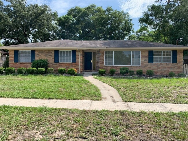 Residential - Residential House