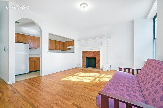 Building Photo - 466 W 141st St