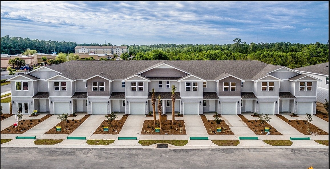 Sentinel Point Townhomes for Rent Callaway, FL