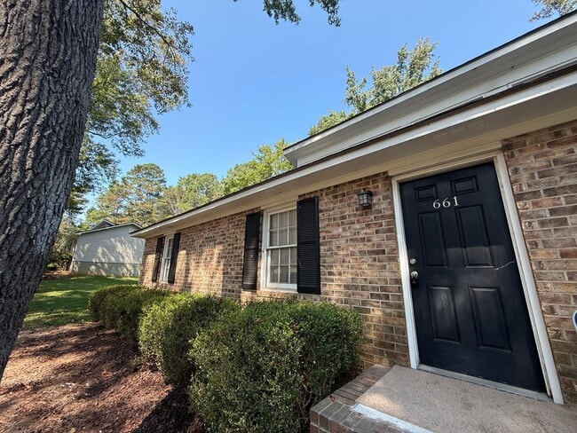 PRE - LEASING FOR AUGUST 11TH 2026! - PRE - LEASING FOR AUGUST 11TH 2026! House