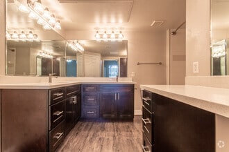 The Retreat at Cypress Station photo'