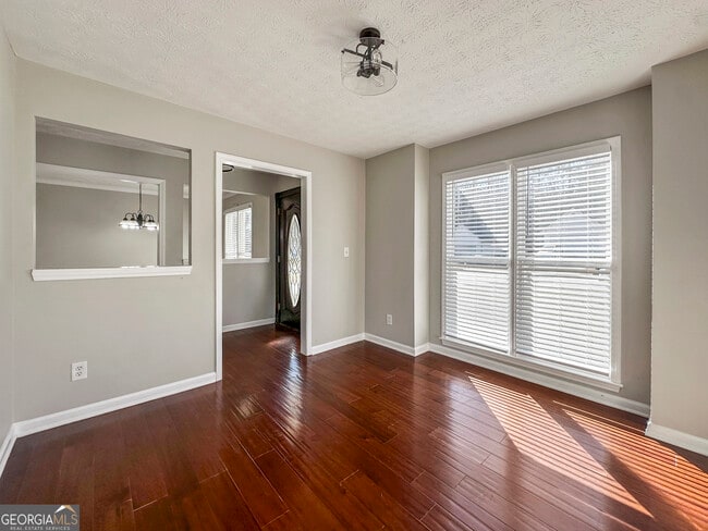 Building Photo - 710 Allen's Landing Dr SE