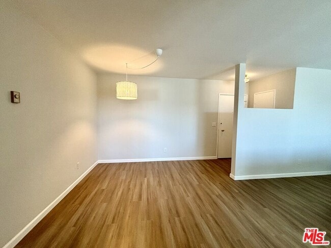 Foto del edificio - 5000 S Centinela Ave