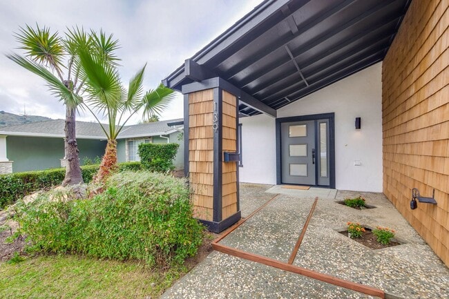 Building Photo - COMING SOON Gorgeous Updatef Designer Show...